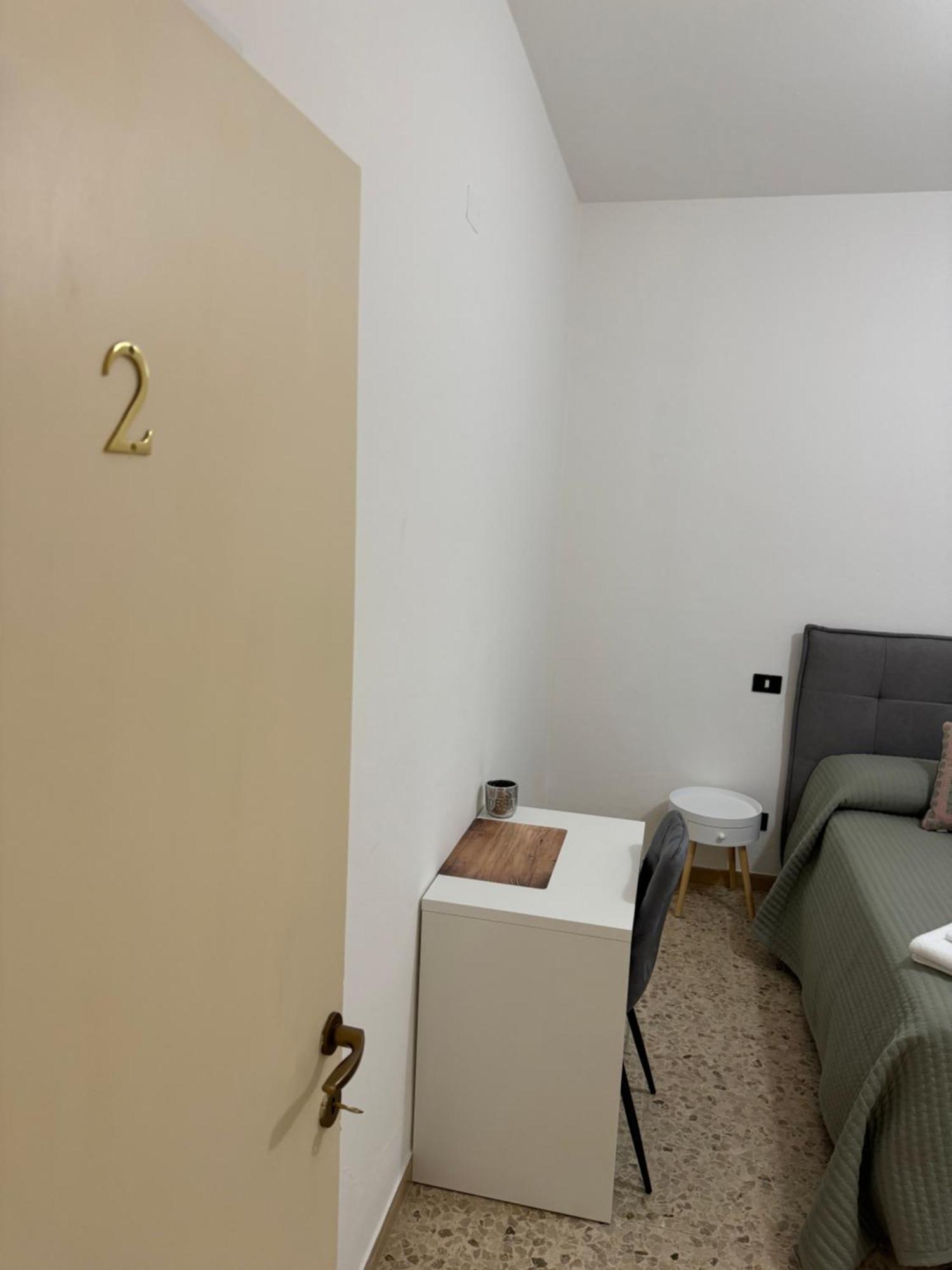 Hotel The Galaxy House Piza Zewnętrze zdjęcie