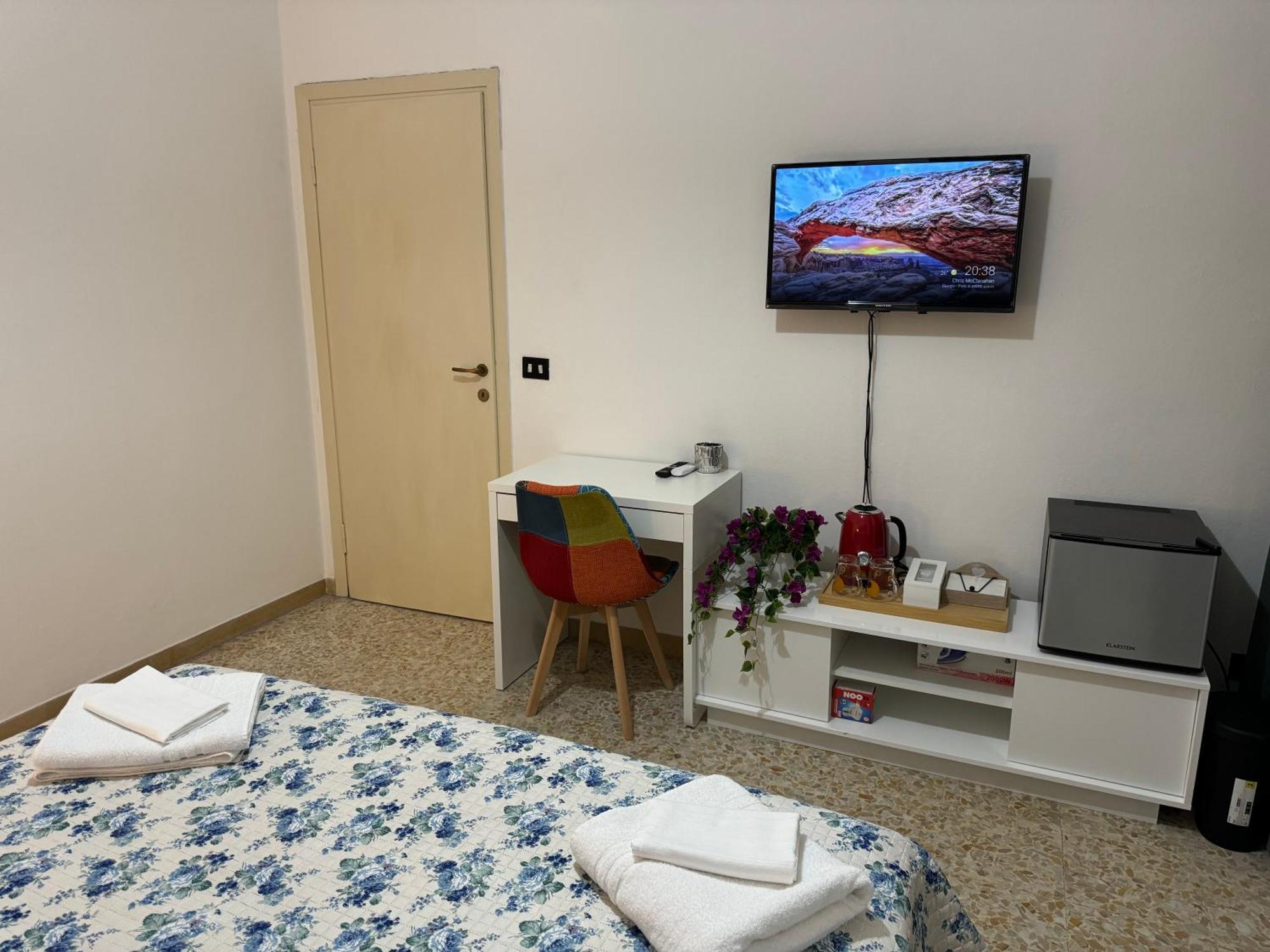 Hotel The Galaxy House Piza Zewnętrze zdjęcie